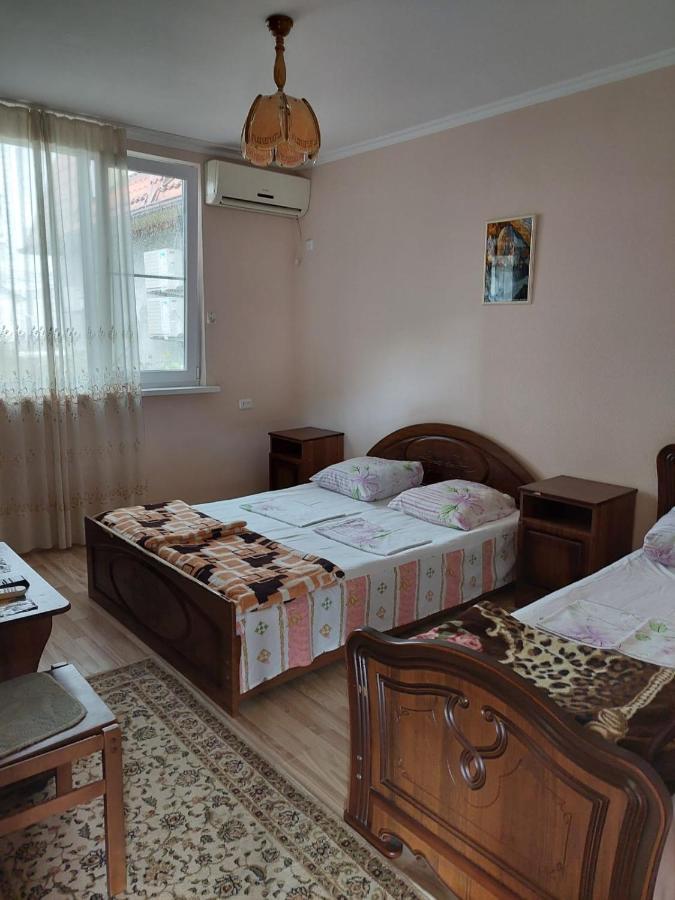 Белый Лотос גגרה מראה חיצוני תמונה